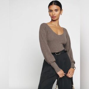 Reformation Hart Cashmere Sweater in Cocoa